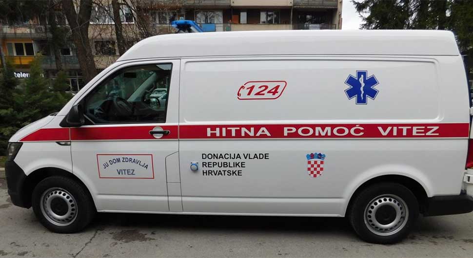 hitna pomoc vitez.jpg